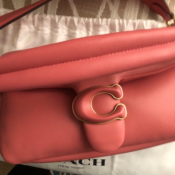 Coach Pillow Tabby 26 PRICE IS FIRM - Picture 3 of 10